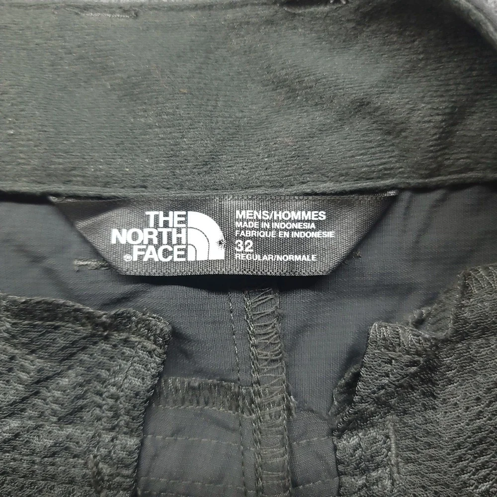 The North Face Men Paramount Peak II Shorts Gray Cargo Hiking Nylon CE7L Size 32